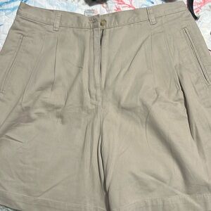 Jones New York Shorts Size 14